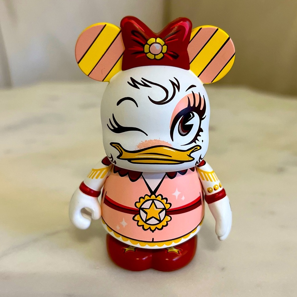 Disney Vinylmation Daisy from Designer Series 1 Miss Mindy
